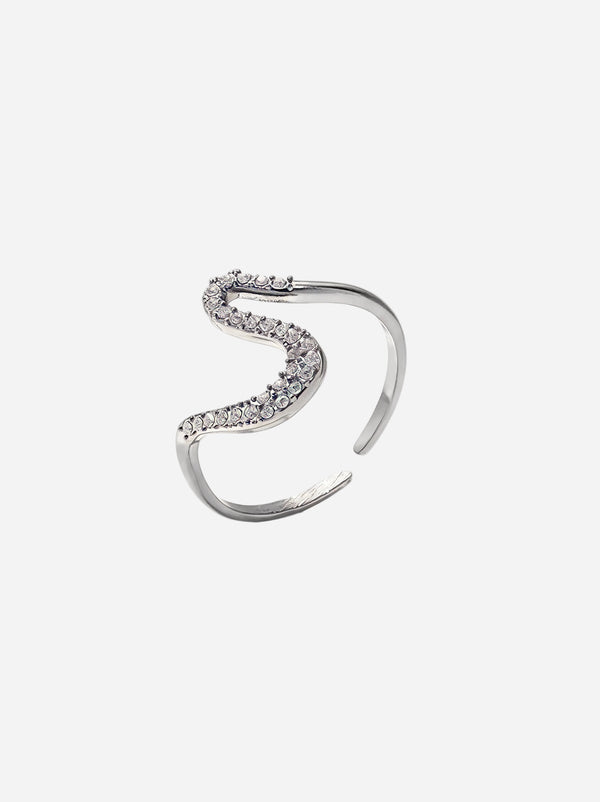 Velora Ring in Silber mit Zickzack-Besatz und funkelnden Steinen