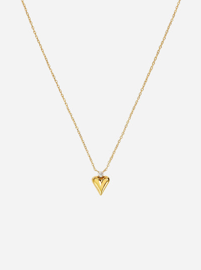 Goldene Halskette mit schlichtem Herzanhänger